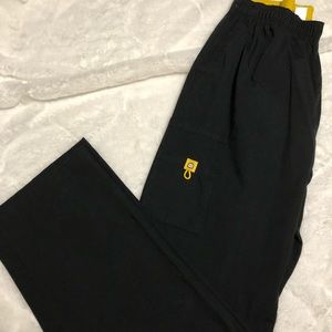 Women’s Wonder Wink scrub bottoms